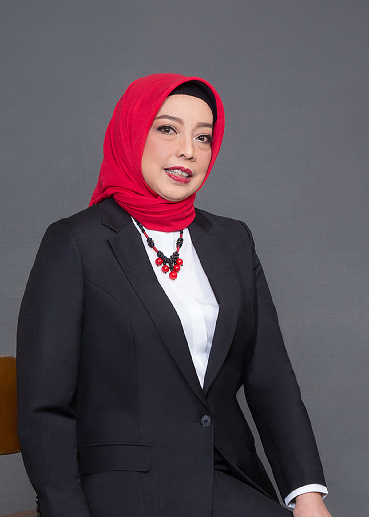 inda-deryanne-hasman-s.h.-m.m.